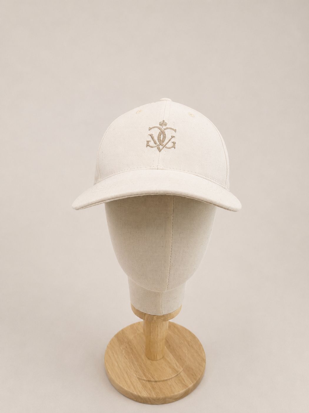 Casquette blanche broderie ton sur ton
